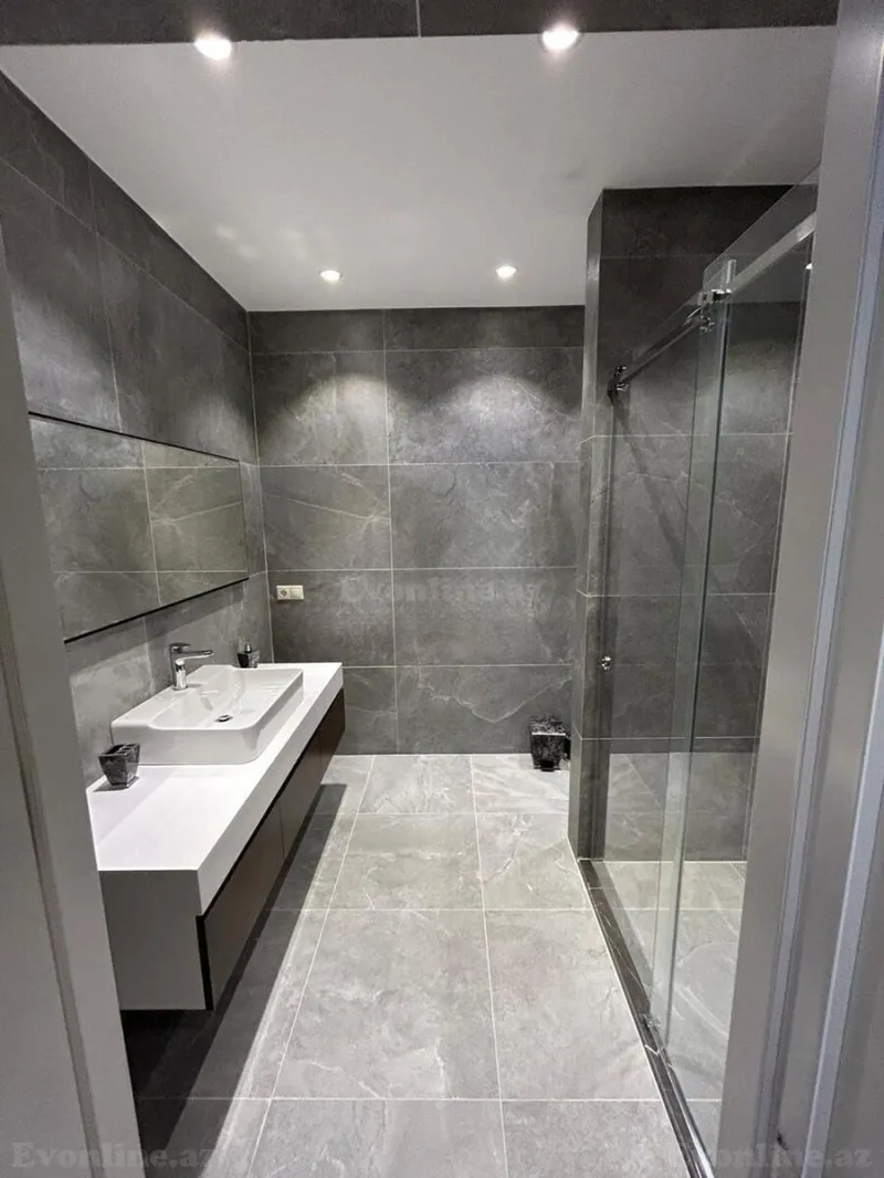 Satılır 3 otaqlı Mənzil Yeni tikili 150 m² Səbail r. - şəkil 27