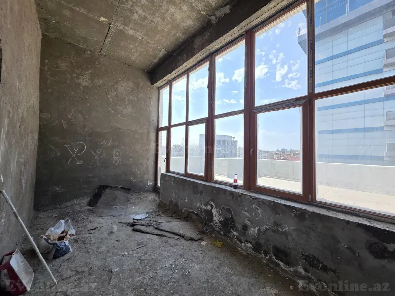 Satılır 4 otaqlı Mənzil Yeni tikili 322 m² Elmlər Akademiyası m. - şəkil 12