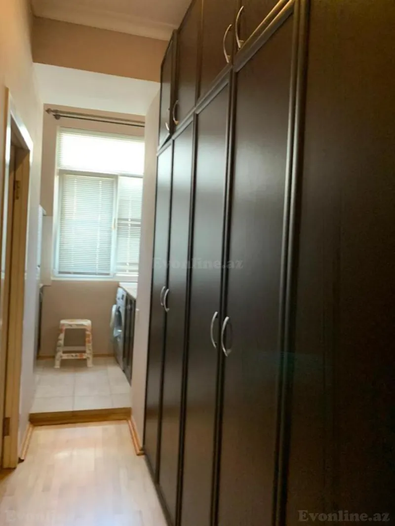 Kirayə verilir 2 otaqlı Mənzil Köhnə tikili 50 m² Səbail r. - şəkil 6