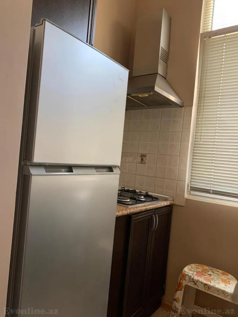 Kirayə verilir 2 otaqlı Mənzil Köhnə tikili 50 m² Səbail r. - şəkil 7
