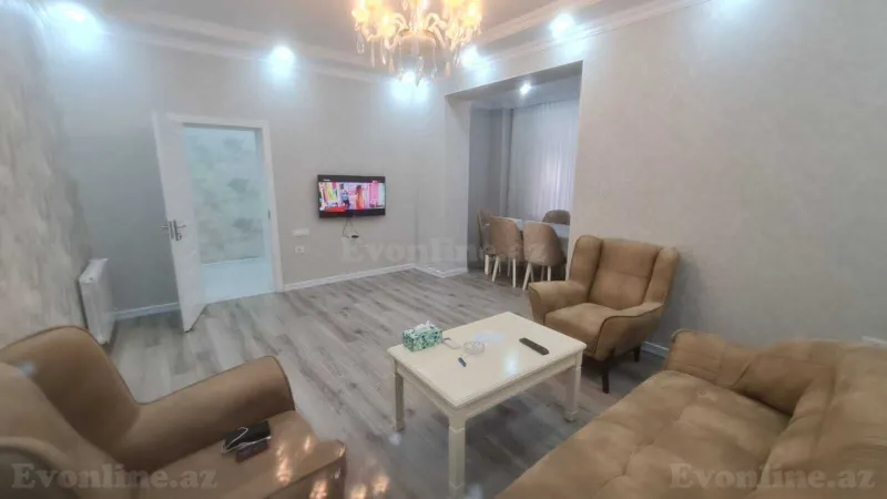 Satılır 2 otaqlı Mənzil Köhnə tikili 70 m² Nəsimi r. - şəkil 2