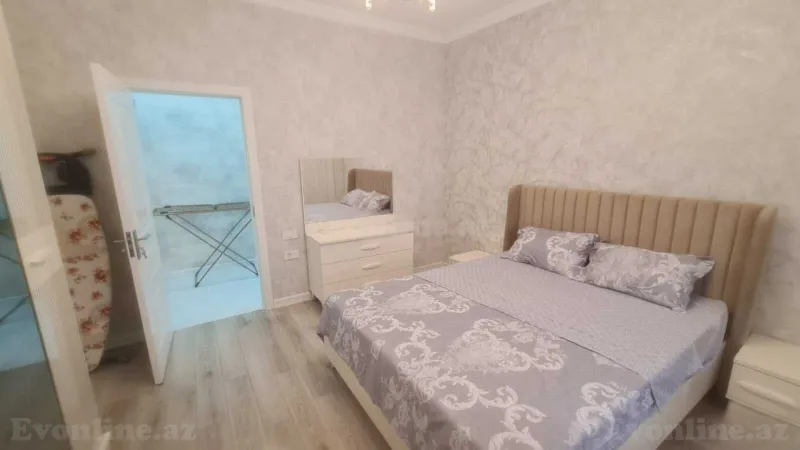 Satılır 2 otaqlı Mənzil Köhnə tikili 70 m² Nəsimi r. - şəkil 4