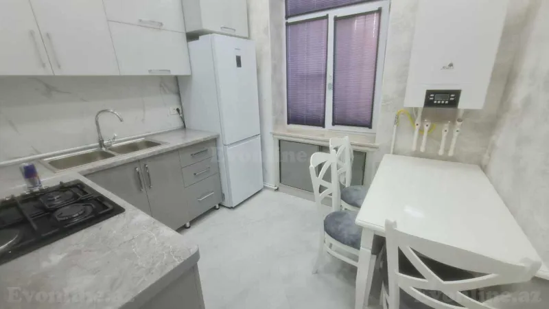 Satılır 2 otaqlı Mənzil Köhnə tikili 70 m² Nəsimi r. - şəkil 7