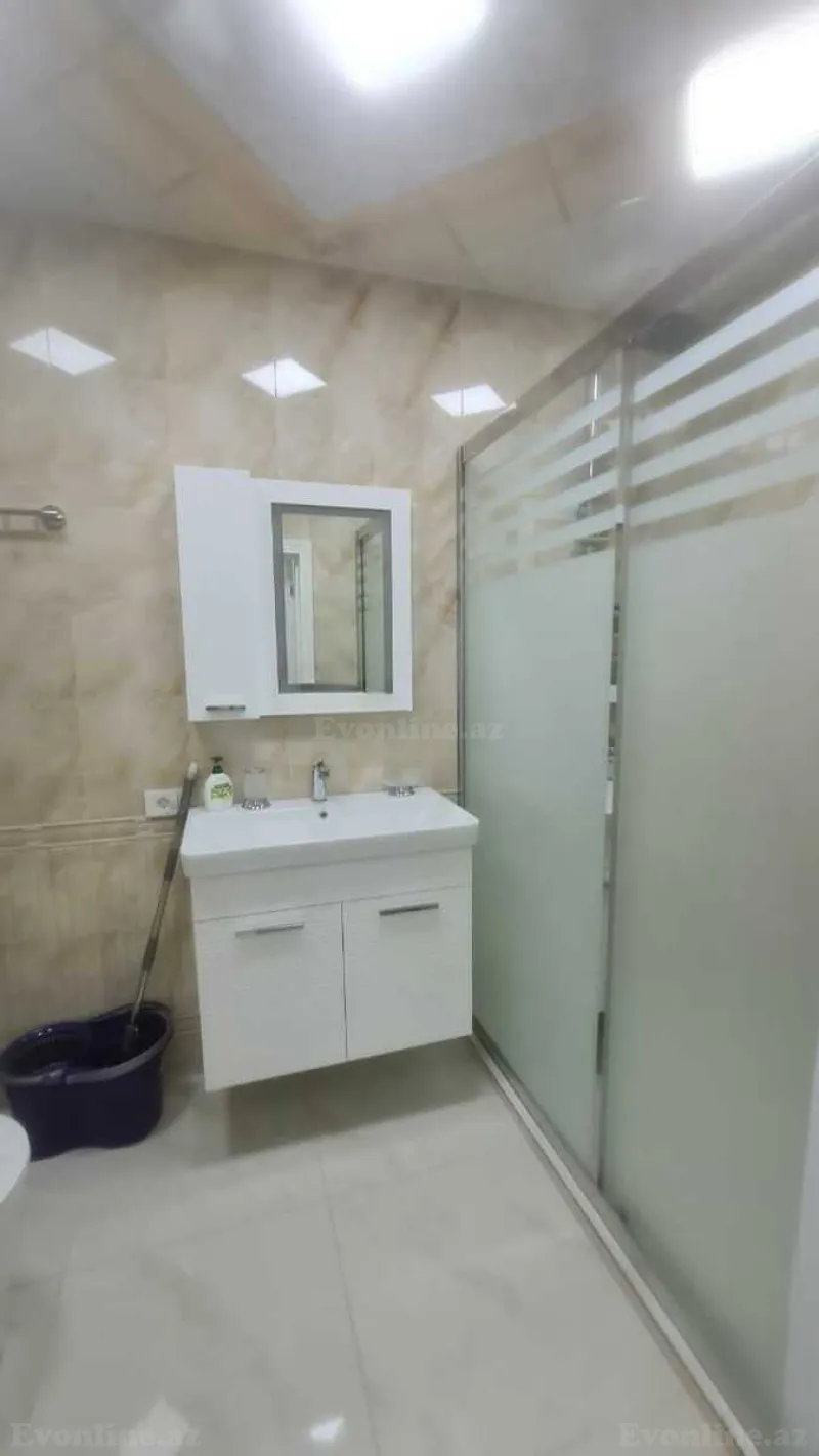 Satılır 2 otaqlı Mənzil Köhnə tikili 70 m² Nəsimi r. - şəkil 9