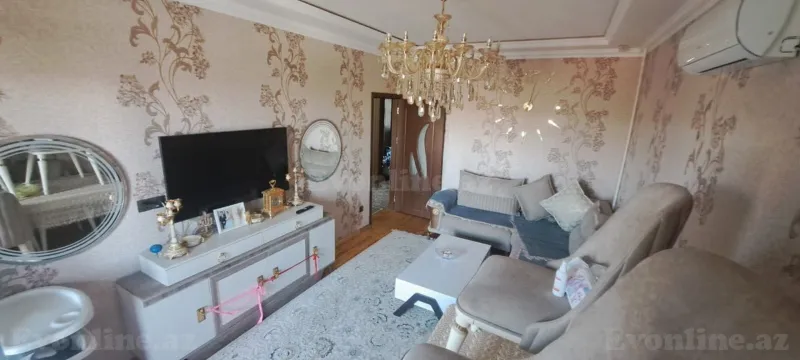 Satılır 3 otaqlı Mənzil Köhnə tikili 76 m² Qaraçuxur