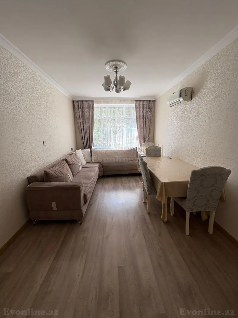 Satılır 2 otaqlı Mənzil Köhnə tikili 70 m² Xırdalan