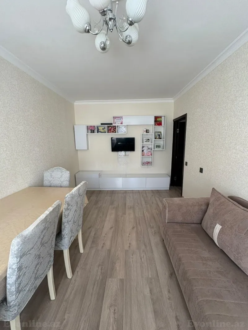 Satılır 2 otaqlı Mənzil Köhnə tikili 70 m² Xırdalan - şəkil 2