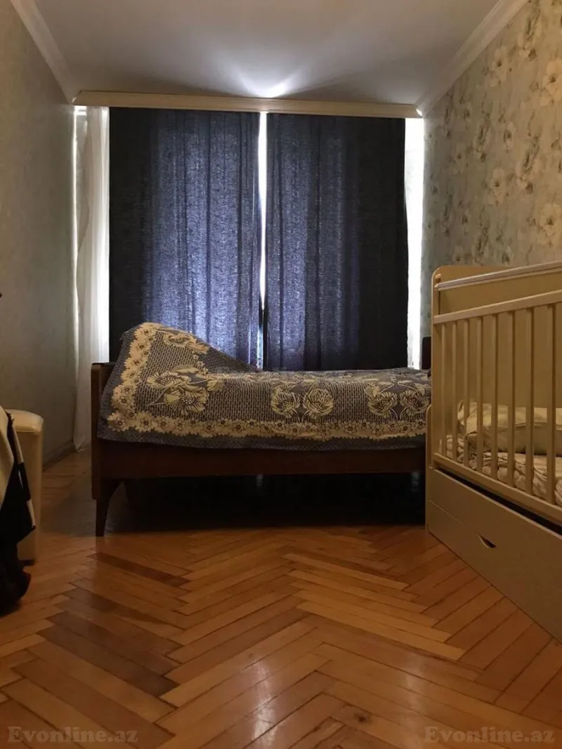 Satılır 3 otaqlı Mənzil Köhnə tikili 70 m² Nərimanov r. - şəkil 6