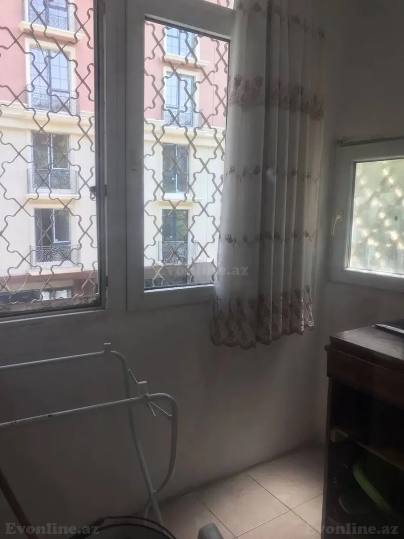 Satılır 3 otaqlı Mənzil Köhnə tikili 70 m² Nərimanov r. - şəkil 9
