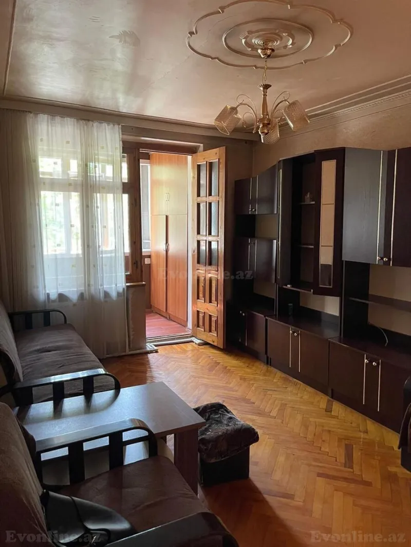 Kirayə verilir 2 otaqlı Mənzil Köhnə tikili 60 m² Nərimanov r.