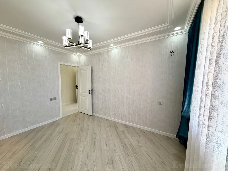 Satılır 3 otaqlı Mənzil Köhnə tikili 85 m² Xalqlar Dostluğu m. - şəkil 8