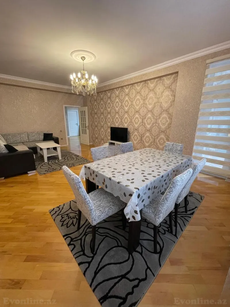 3 otaqlı Mənzil 130 m² Nəriman Nərimanov m. Kirayə verilir