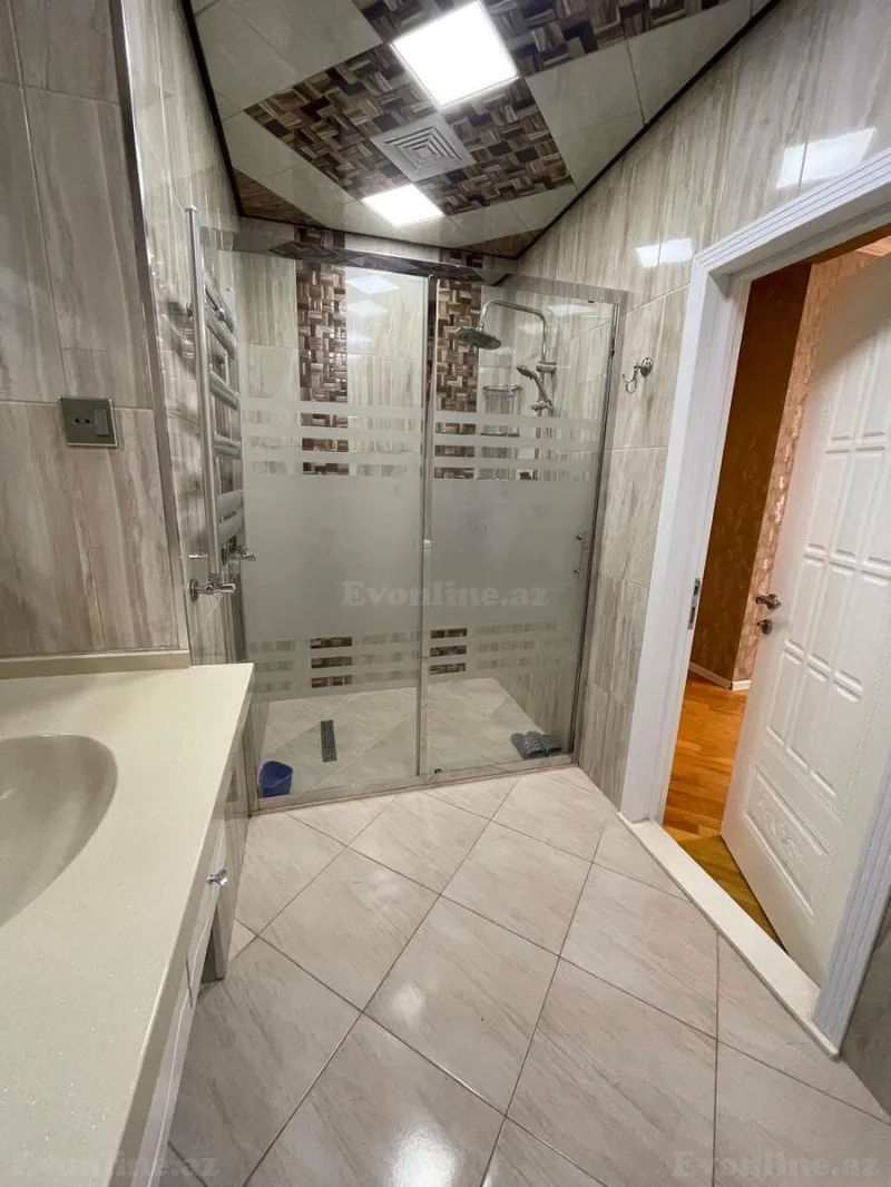 Kirayə verilir 3 otaqlı Mənzil Yeni tikili 130 m² Nəriman Nərimanov m. - şəkil 12