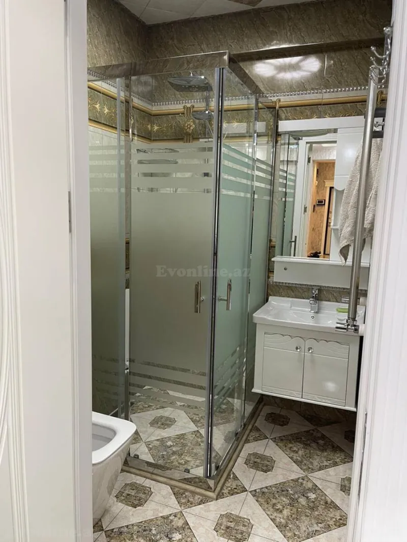 Kirayə verilir 3 otaqlı Mənzil Yeni tikili 140 m² İnşaatçılar m. - şəkil 14