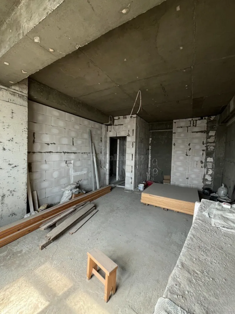 Satılır 2 otaqlı Mənzil Yeni tikili 69 m² Qara Qarayev m. - şəkil 5