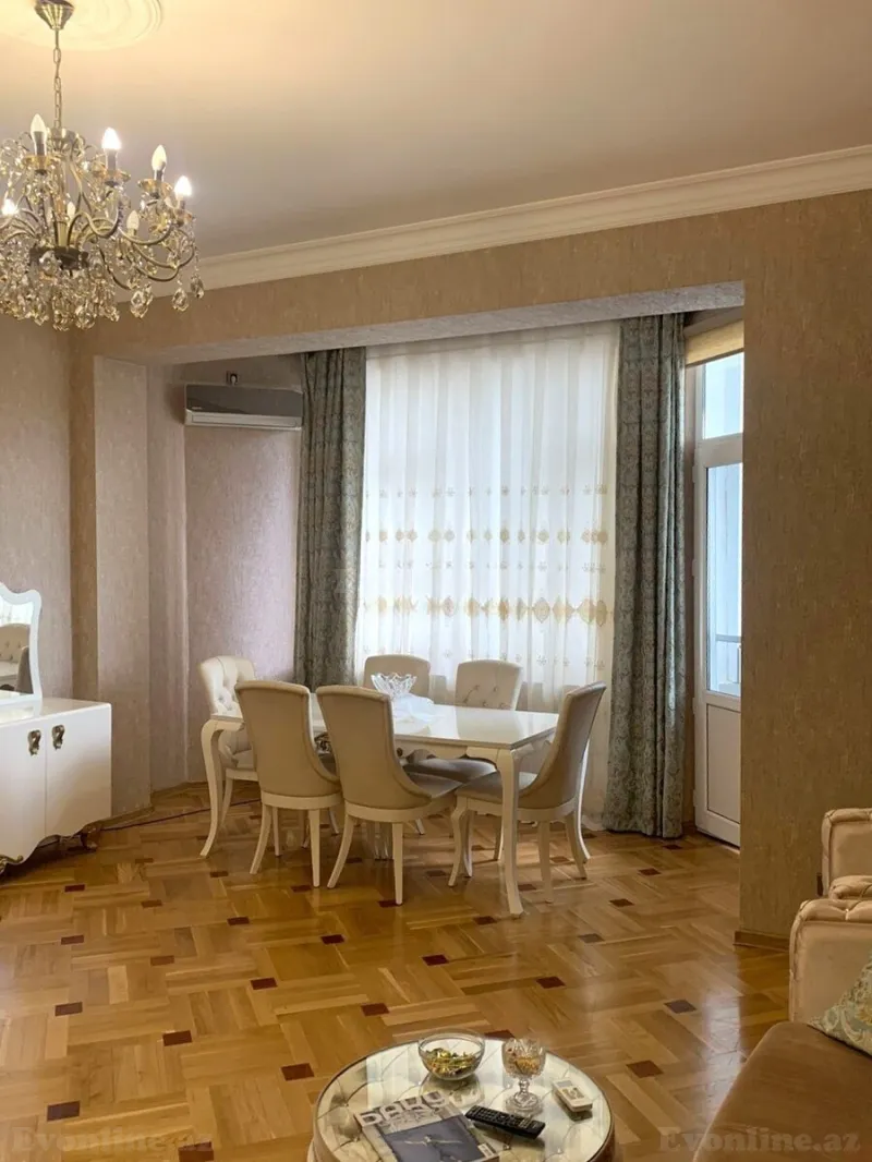 Kirayə verilir 3 otaqlı Mənzil Yeni tikili 135 m² İnşaatçılar m. - şəkil 3