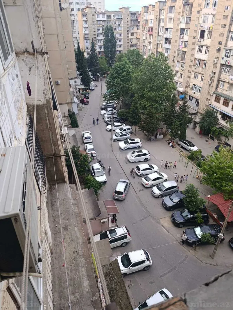 Kirayə verilir 2 otaqlı Mənzil Köhnə tikili 55 m² İnşaatçılar m. - şəkil 2