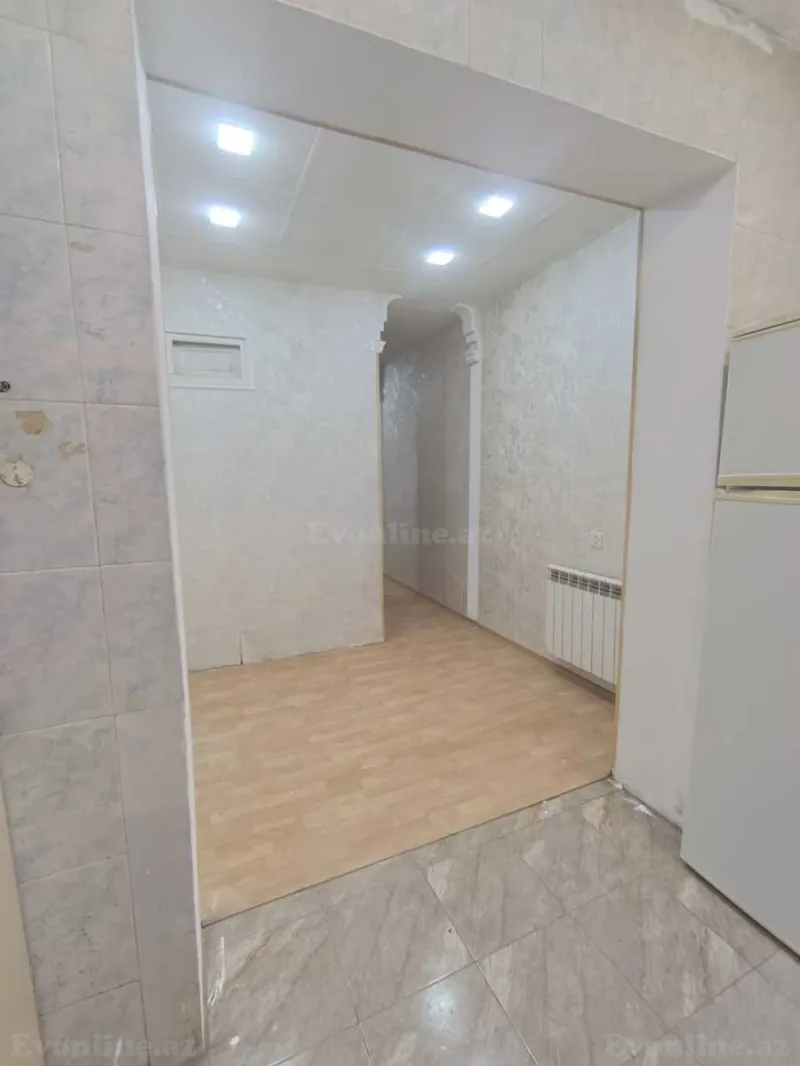 Kirayə verilir 2 otaqlı Mənzil Köhnə tikili 55 m² İnşaatçılar m. - şəkil 5