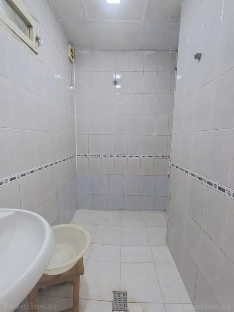 Kirayə verilir 2 otaqlı Mənzil Köhnə tikili 55 m² İnşaatçılar m. - şəkil 11