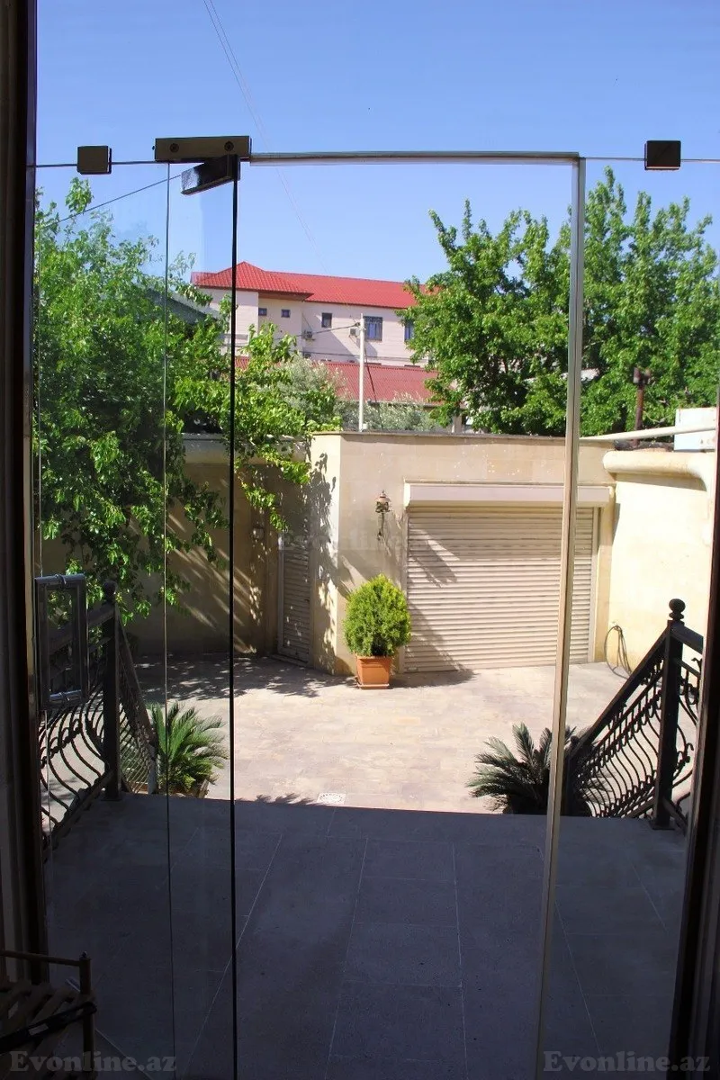 Satılır 6 otaqlı Həyət evi 450 m² Azadlıq prospekti m. - şəkil 4