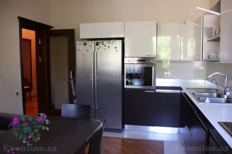 Satılır 6 otaqlı Həyət evi 450 m² Azadlıq prospekti m. - şəkil 8