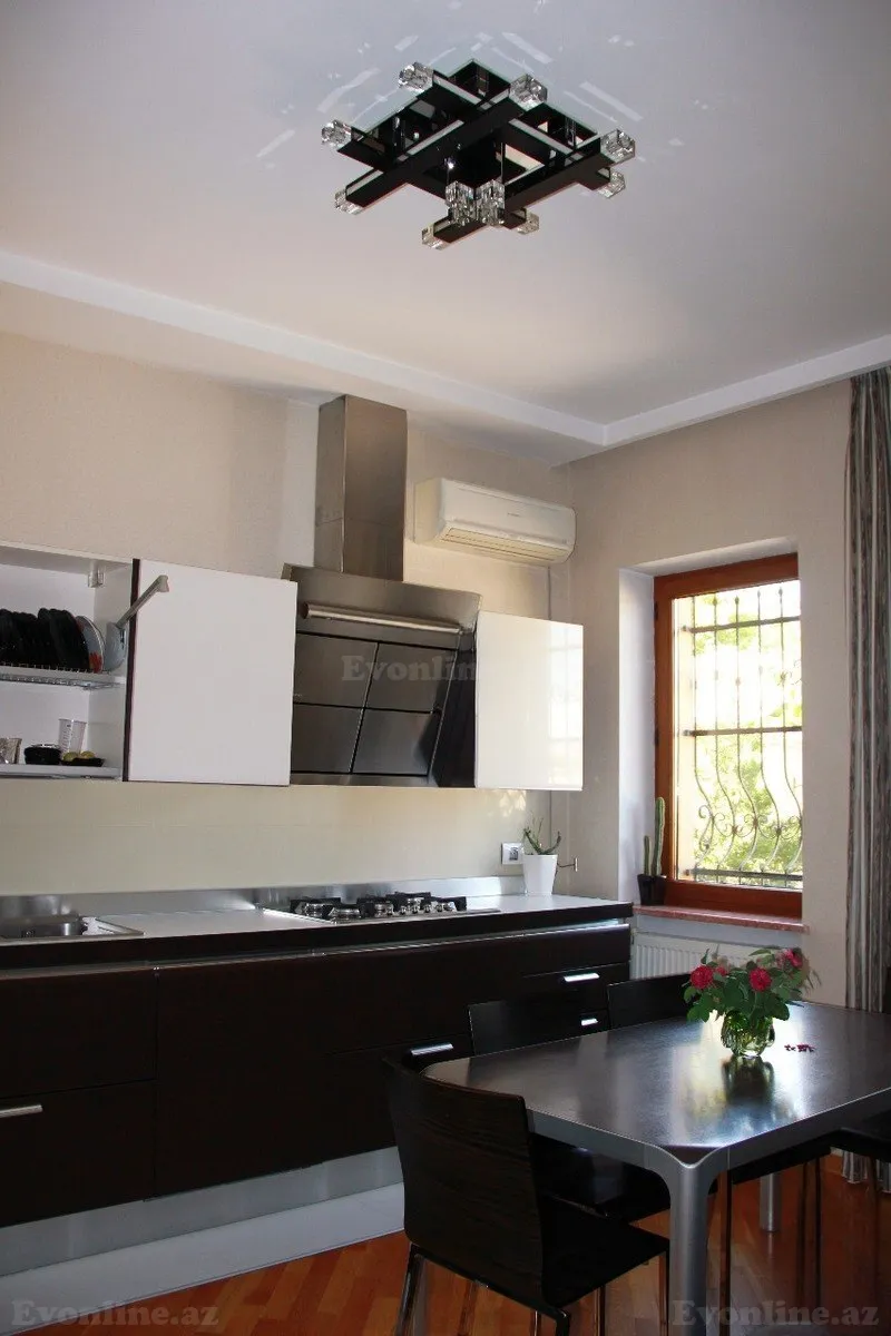 Satılır 6 otaqlı Həyət evi 450 m² Azadlıq prospekti m. - şəkil 11