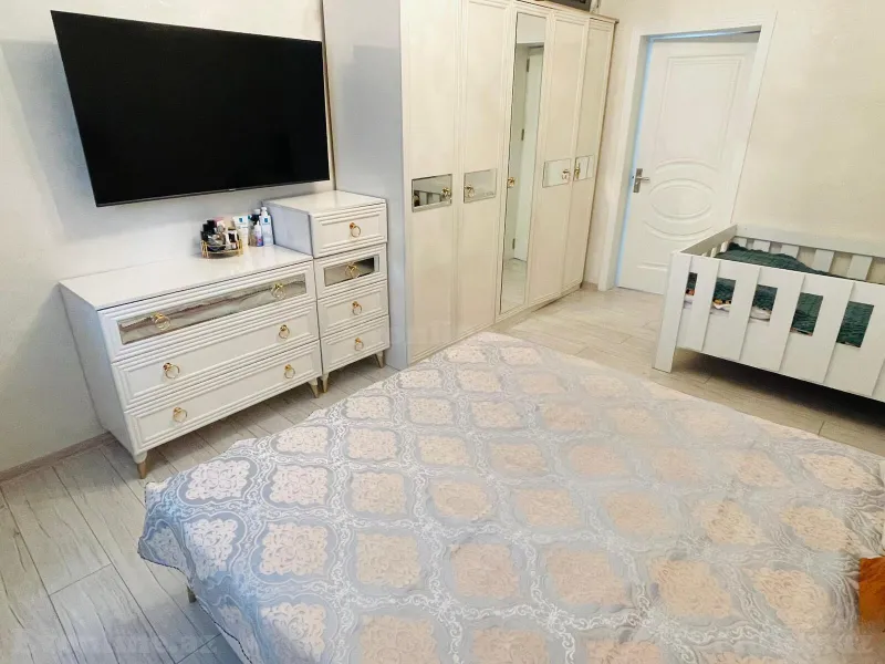 Satılır 2 otaqlı Mənzil Köhnə tikili 55 m² Nizami m. - şəkil 4