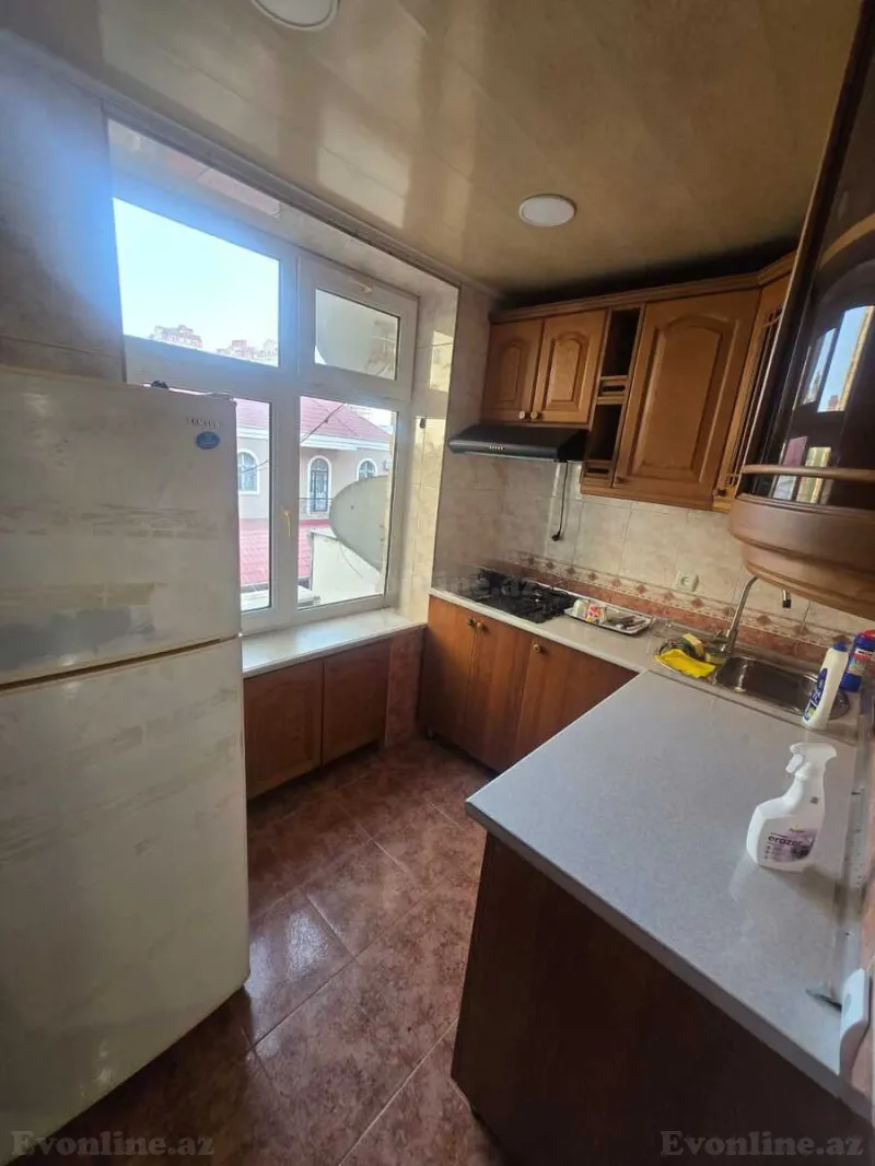 Kirayə verilir 3 otaqlı Mənzil Köhnə tikili 80 m² Nəriman Nərimanov m. - şəkil 16