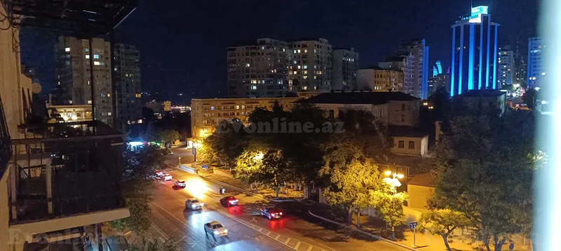 2 otaqlı Mənzil 30.6 m² Inşaatçılar pr. Satılır