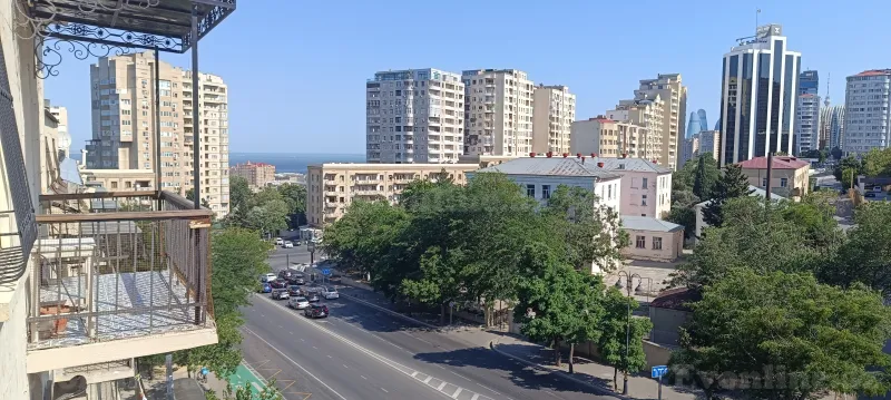 Satılır 2 otaqlı Mənzil Köhnə tikili 30.6 m² Inşaatçılar pr. - şəkil 3