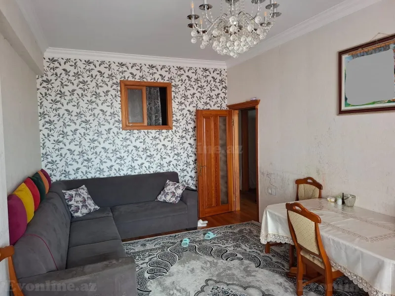 3 otaqlı Mənzil 60 m² 6-cı mikrorayon Satılır