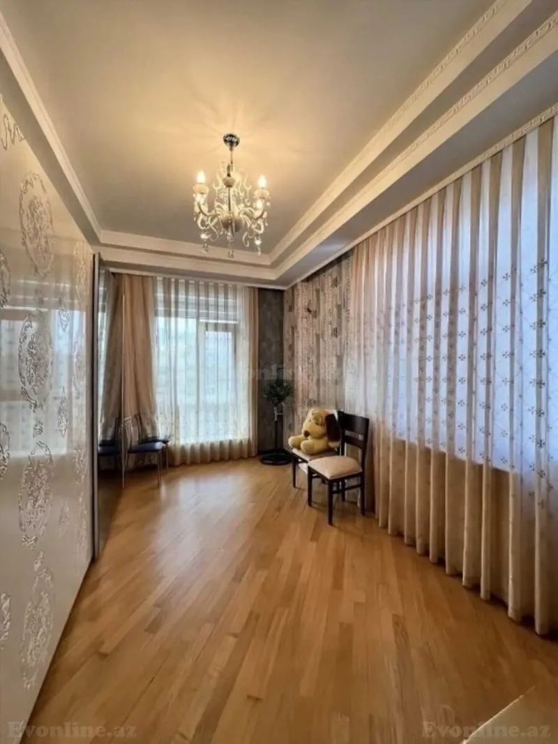Satılır 4 otaqlı Mənzil Yeni tikili 165 m² Elmlər Akademiyası m. - şəkil 5