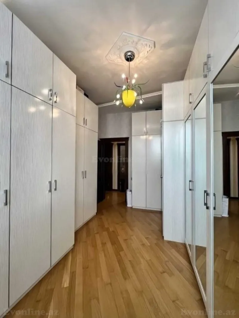 Satılır 4 otaqlı Mənzil Yeni tikili 165 m² Elmlər Akademiyası m. - şəkil 8