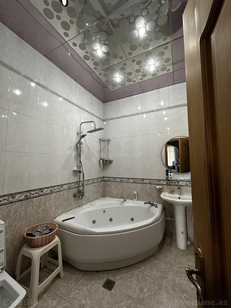 Satılır 5 otaqlı Həyət evi 200 m² Nizami r. - şəkil 23