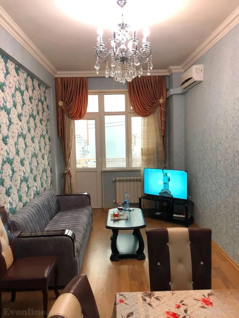 Kirayə verilir 3 otaqlı Mənzil Yeni tikili 90 m² Nərimanov r. - şəkil 2