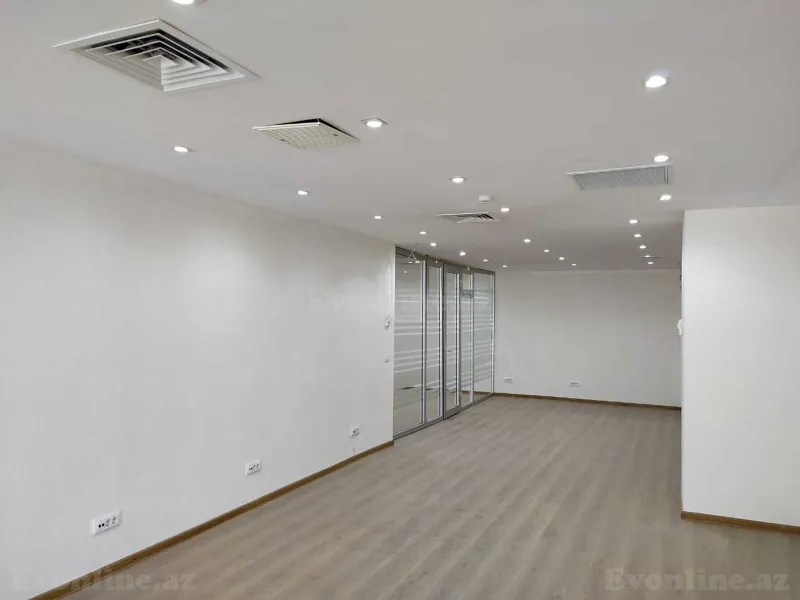 Kirayə verilir Ofis 550 m² 8 Noyabr m. - şəkil 11