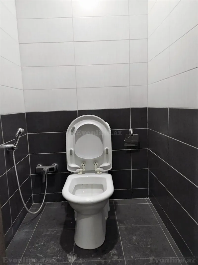 Kirayə verilir Ofis 550 m² 8 Noyabr m. - şəkil 28