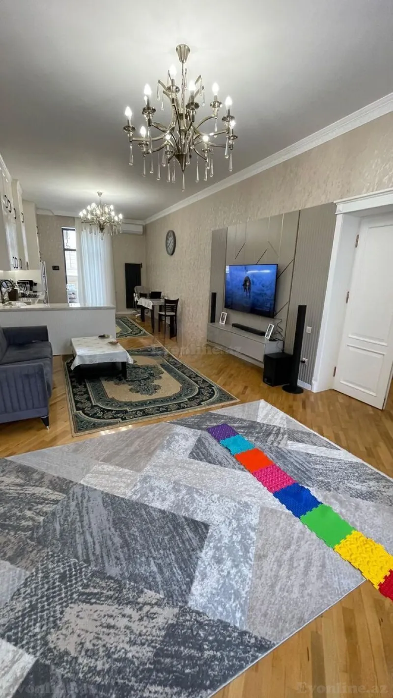 Satılır 8 otaqlı Həyət evi 450 m² Nəsimi m. - şəkil 5