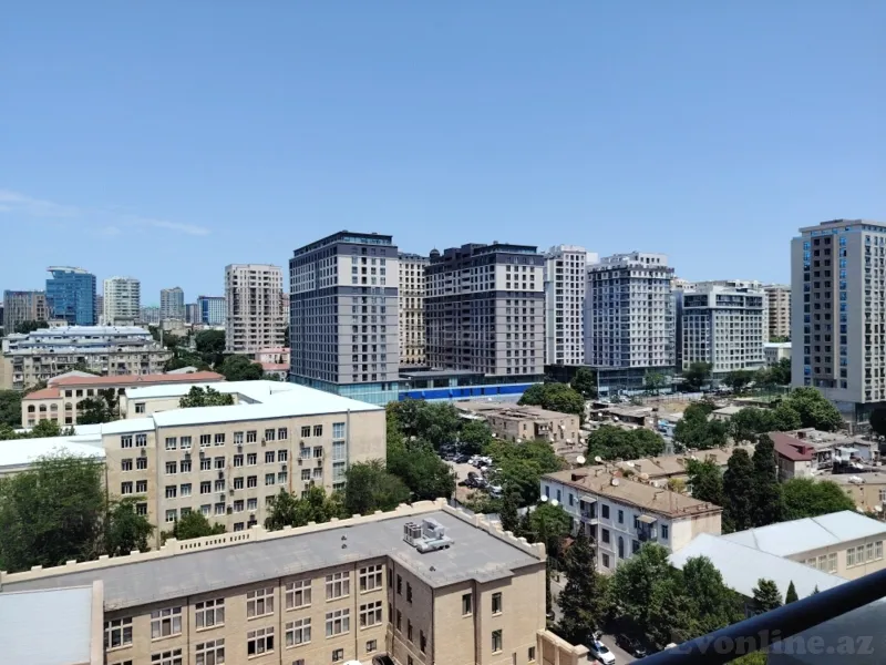 Satılır 4 otaqlı Mənzil Yeni tikili 200 m² 28 May m. - şəkil 2