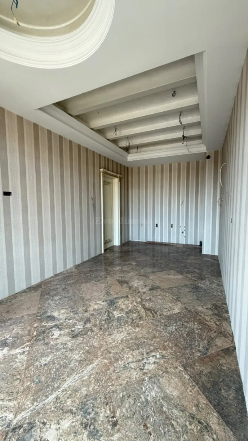 Satılır 4 otaqlı Mənzil Yeni tikili 200 m² 28 May m. - şəkil 8