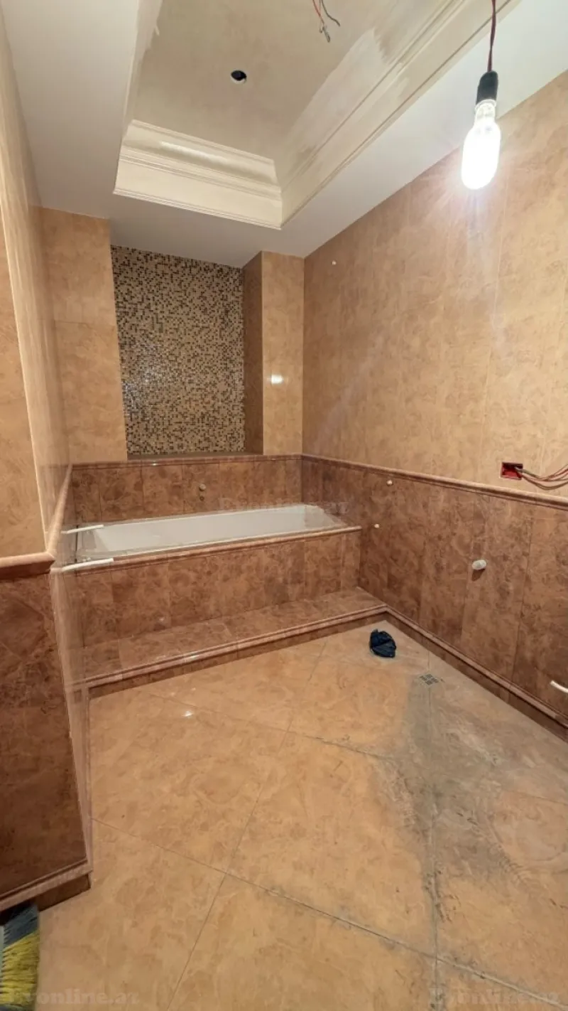 Satılır 4 otaqlı Mənzil Yeni tikili 200 m² 28 May m. - şəkil 11