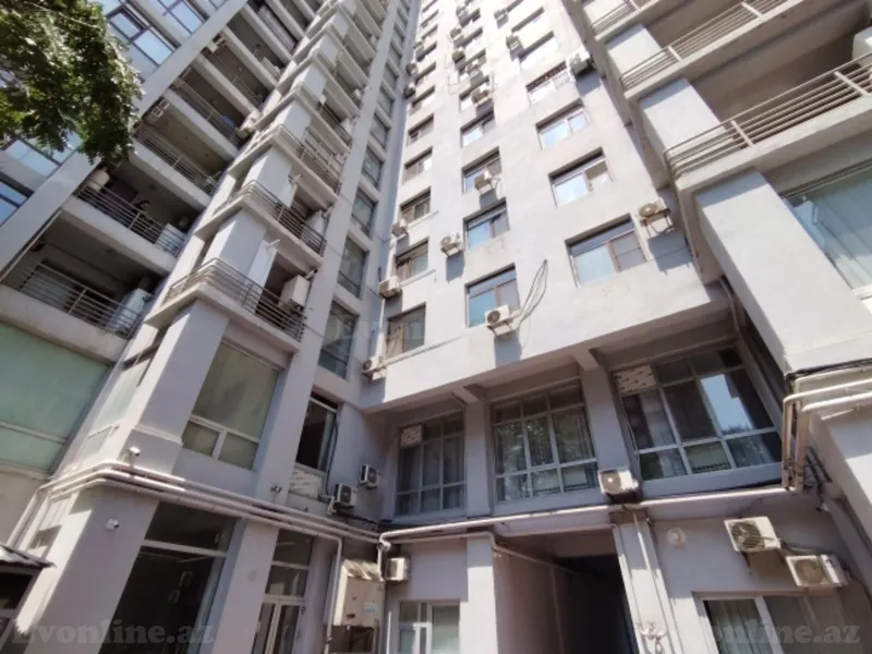 Satılır 4 otaqlı Mənzil Yeni tikili 200 m² 28 May m. - şəkil 15