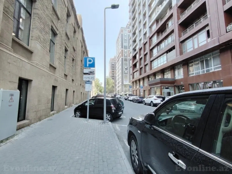 Satılır 4 otaqlı Mənzil Yeni tikili 200 m² 28 May m. - şəkil 17