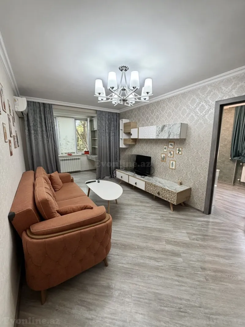 2 otaqlı Mənzil 55 m² Elmlər Akademiyası m. Kirayə verilir