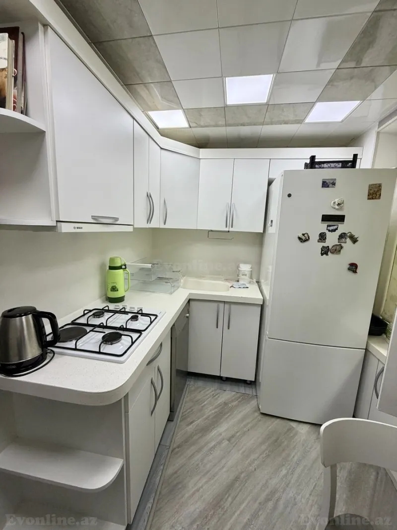 Kirayə verilir 2 otaqlı Mənzil Köhnə tikili 55 m² Elmlər Akademiyası m. - şəkil 8