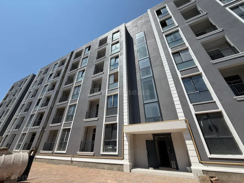 2 otaqlı Mənzil 65 m² Xətai r. Satılır
