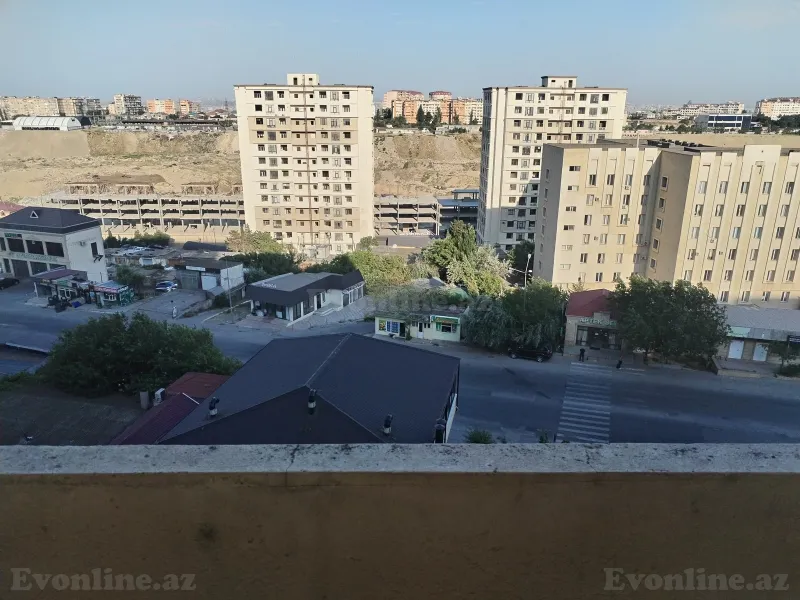 Satılır 3 otaqlı Mənzil Köhnə tikili 80 m² Yeni Günəşli