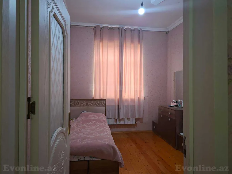 Satılır 6 otaqlı Həyət evi 250 m² Sabunçu r. - şəkil 4