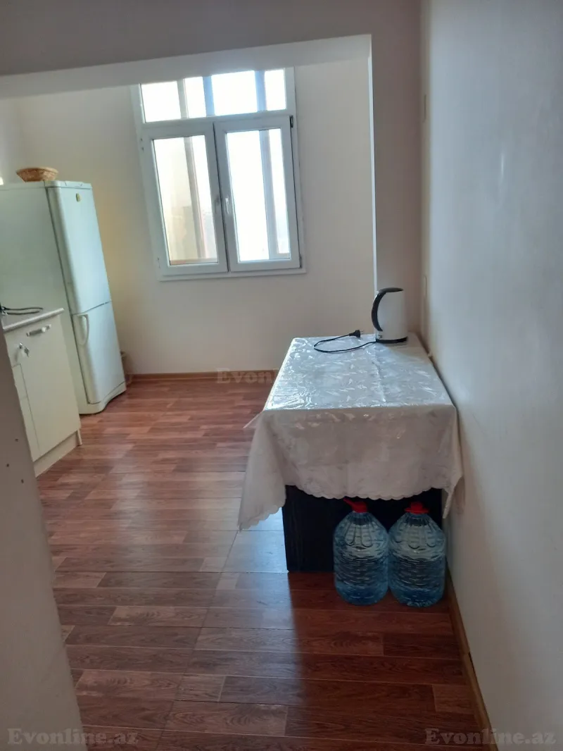 Kirayə verilir 2 otaqlı Mənzil Köhnə tikili 64 m² 28 May m. - şəkil 2