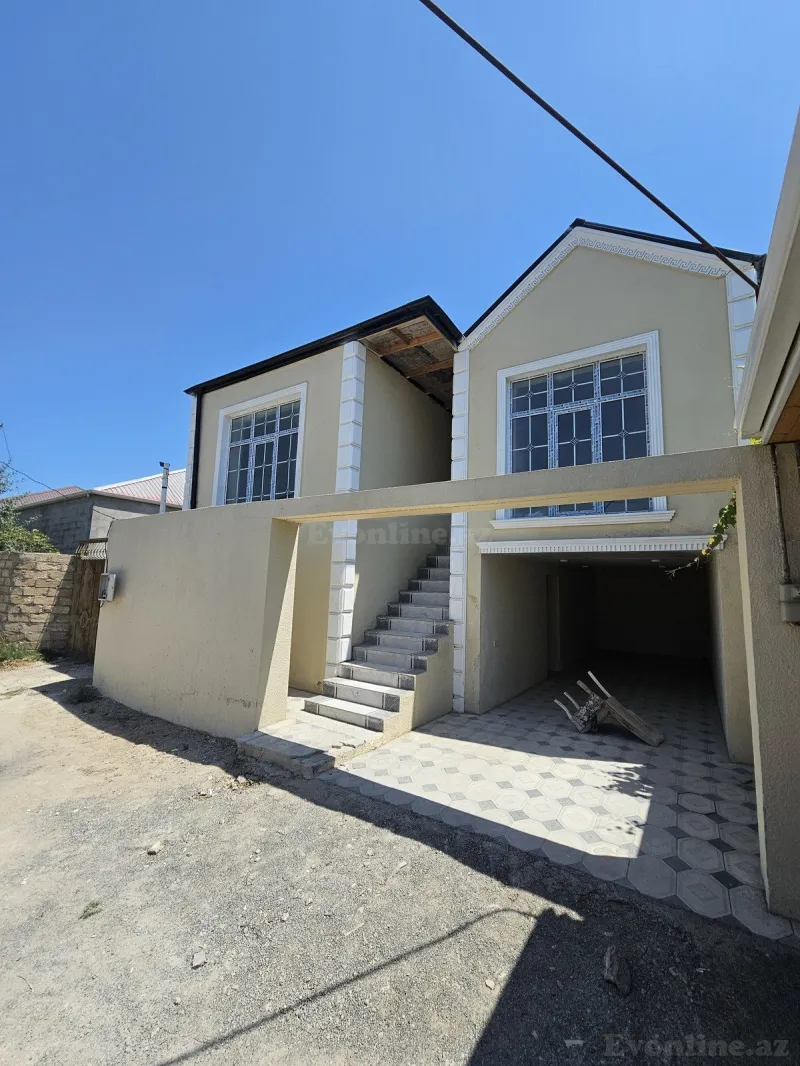 3 otaqlı Həyət evi 75 m² Binə Satılır